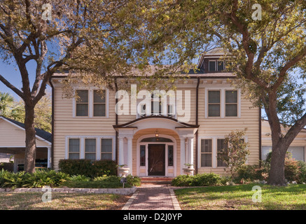 Guy Mitchell House, de style néo-géorgien (1914), le quartier historique à proximité du centre de Victoria, Texas, États-Unis Banque D'Images