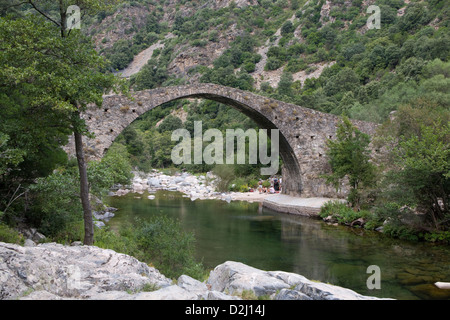 Corse : Ota - Pont de Zaglia Banque D'Images