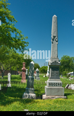 Pierres tombales du 19ème siècle à l'ancien cimetière de Bayview, Corpus Christi, la Côte du Golfe, Texas, États-Unis Banque D'Images