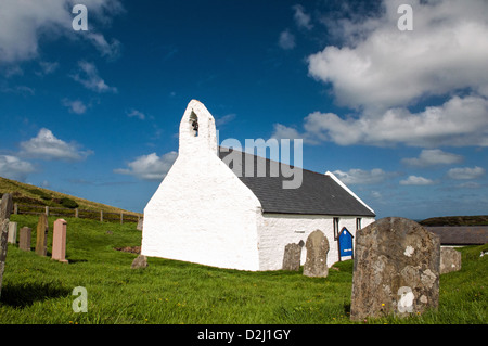 'Église Mwnt de la Sainte Croix" sur la côte Ceredigion sur le chemin de la côte du Pays de Galles Banque D'Images