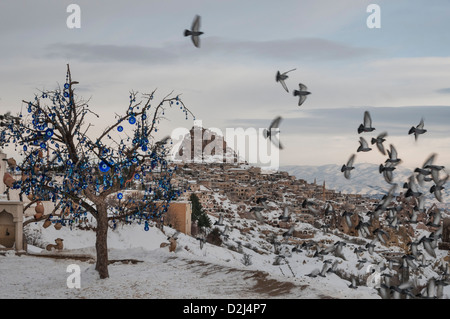 Vallée des Pigeons à l'hiver, entre et de Göreme en Cappadoce Uçhisar, est l'un des plus beaux paysages de la Turquie Banque D'Images