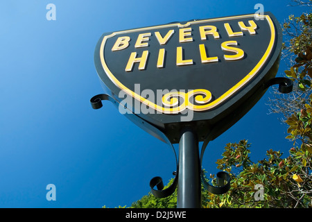 Signe de Beverly Hills à Los Angeles park avec beau ciel bleu en arrière-plan Banque D'Images