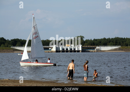 Wandlitz, Allemagne, les baigneurs sur réservoir Spremberger Banque D'Images