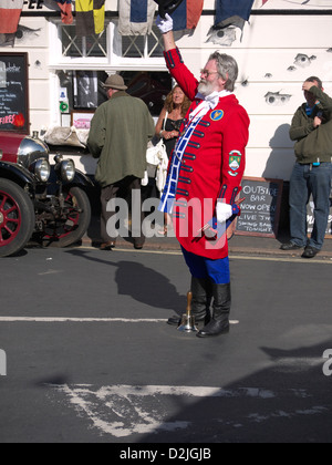 Crieur Sheringham au cours de North Norfolk 1940 week-end du chemin de fer. Banque D'Images