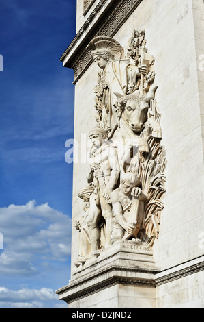 Sculptures d'Etex sur le Neuilly côté de l'Arc de Triomphe, Paris, France. Banque D'Images