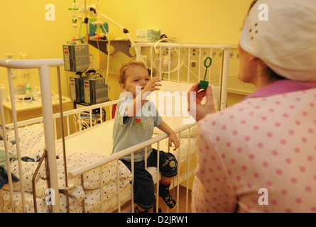 Freiburg, Allemagne, clown à l'hôpital sur le cancer ward Banque D'Images