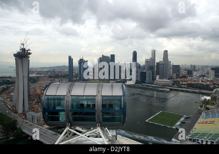 Singapour, République de Singapour, en vue de la Singapore Flyer à Marina Bay Banque D'Images