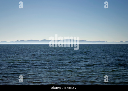 Vue sur la Mar Menor de la promenade de Lo Pagan à La Manga, Murcia, Espagne Banque D'Images