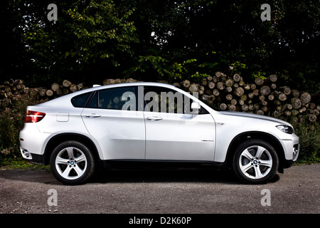 BMW X6 Argent liftback utilitaire multisegment Banque D'Images