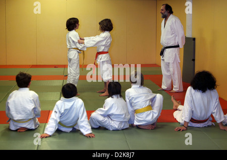 Berlin, Allemagne, enfants dans un cours de judo Banque D'Images