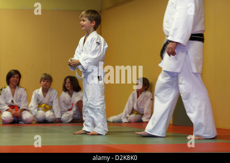 Berlin, Allemagne, enfants dans un cours de judo Banque D'Images