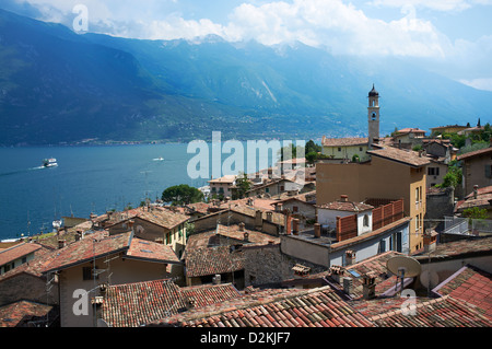 Ville Lac de Garde Limone italie Banque D'Images