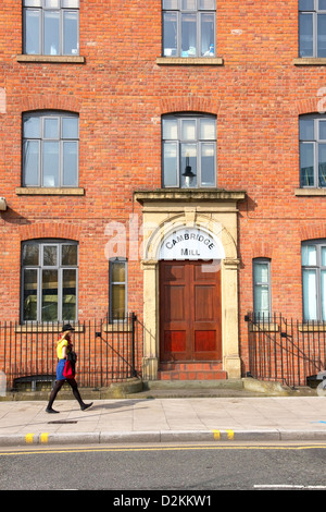 L'usine de Cambridge (Marsland's Mill) (1813) , ancien moulin à coton, converti en loft apartments, bord de centre-ville, Manchester, Royaume-Uni. Banque D'Images