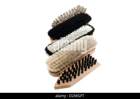 Des brosses à chaussures isolé sur fond blanc Banque D'Images
