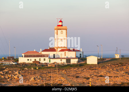 Phare du cap Carvoeiro à Peniche, Portugal. Matin shot Banque D'Images