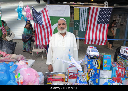 Festival de rue le jour de l'indépendance du Pakistan et justes dans 'Little Pakistan' dans la section de Midwood Brooklyn, NY, 2012. Banque D'Images