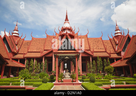 Cour du Musée National, Phnom Penh, Cambodge, Indochine, Asie du Sud-Est, l'Asie Banque D'Images