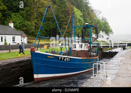 L'Écosse, dans le comté de Argyll and Bute, Crinan Canal ouvert 1801 a 15 écluses Banque D'Images