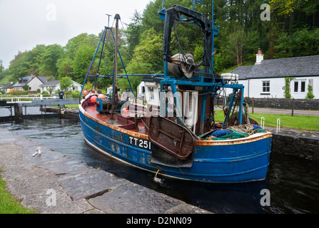 L'Écosse, dans le comté de Argyll and Bute, Crinan Canal ouvert 1801 a 15 écluses Banque D'Images