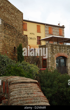 Hôtel Cara Sol dans la Cathédrale d'Elne ville colline en Languedoc Roussillon dans le sud de la France. Banque D'Images