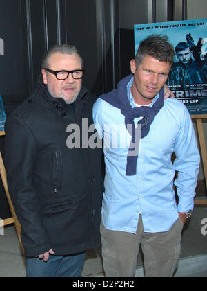 Berlin, Allemagne. 29 janvier 2013. L'acteur britannique Ray Winstone et le réalisateur britannique Nick Love au Photocal du film 'Le Crime' à l'hôtel de Rome à Berlin. Le 29 janvier 2013. Dpa : Crédit photo alliance / Alamy Live News Banque D'Images