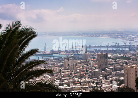 Le port de Haïfa, Israël Banque D'Images