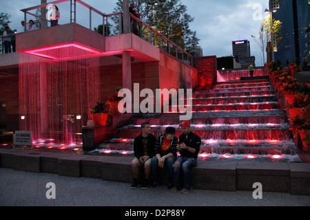 Les fontaines du centre-ville de Cincinnati Ohio Banques park baseball reds divertissement river Great American Ballpark stadium Banque D'Images