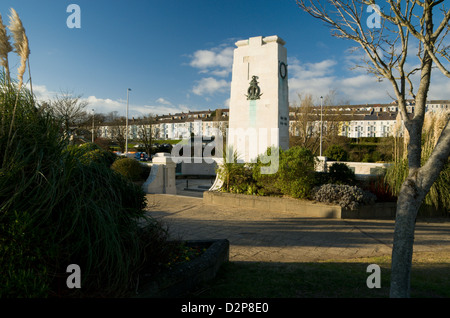 Cénotaphe monument commémoratif de guerre en plus de la Baie de Swansea, Swansea, Pays de Galles, Royaume-Uni. Banque D'Images