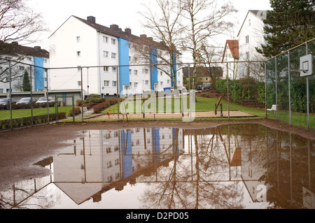 Sur un terrain gorgé d'Housing Estate Banque D'Images