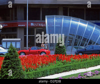 Entrée de métro, place de Federico Moyua, Bilbao, Province de Biscaye, Pays Basque, Espagne Banque D'Images