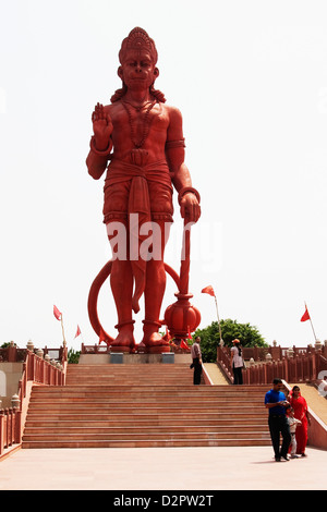 Idole de Seigneur Hanuman dans un temple, Temple Chhatarpur, New Delhi, Inde Banque D'Images