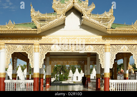 La Pagode Kuthodaw, Mandalay City, Mandalay Division, République de l'Union du Myanmar (Birmanie), l'Asie Banque D'Images