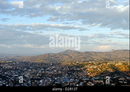 Aperçu de la ville haute, Fianarantsoa, Madagascar, Afrique Banque D'Images