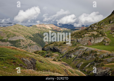Nuages sur les montagnes de San Juan, San Juan National Forest, Colorado, États-Unis d'Amérique, Amérique du Nord Banque D'Images