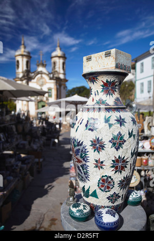 Pot en céramique au marché, Ouro Preto, UNESCO World Heritage Site, Minas Gerais, Brésil, Amérique du Sud Banque D'Images