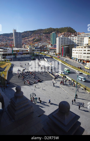 Vue sur la Plaza San Francisco de toit de l'église de San Francisco, La Paz, Bolivie, Amérique du Sud Banque D'Images