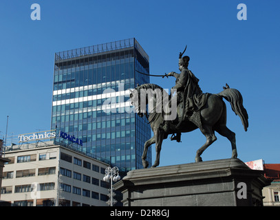 Statue de Josip Jelačić sur un cheval en place Jelačić, Zagreb, Croatie. Banque D'Images