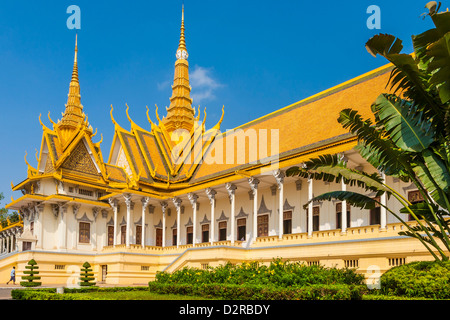 Salle du trône du Palais Royal, Phnom Penh, Cambodge, Indochine, Asie du Sud, Asie Banque D'Images