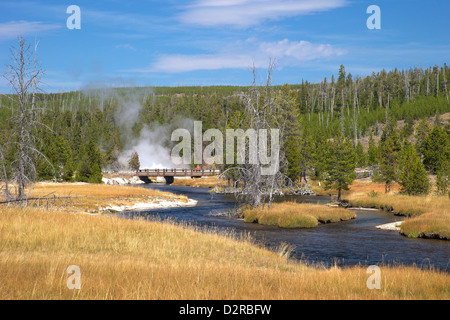 Geyser oblongue, Upper Geyser Basin, Parc National de Yellowstone, Wyoming, USA Banque D'Images