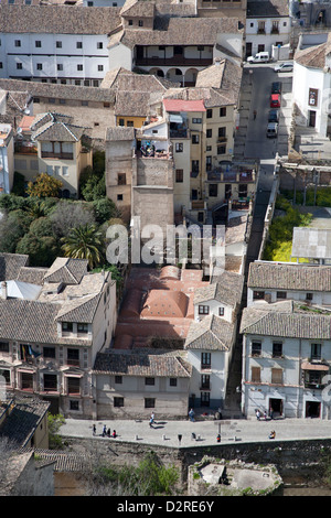 La ville de Grenade et son architecture de style méditerranéen vu de l'augmentation du point de vue de l'Alhambra Andalousie Espagne Banque D'Images