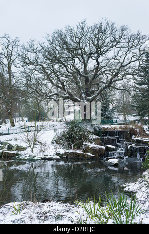 La neige a couvert Crystal Palace Park, Londres, UK Banque D'Images