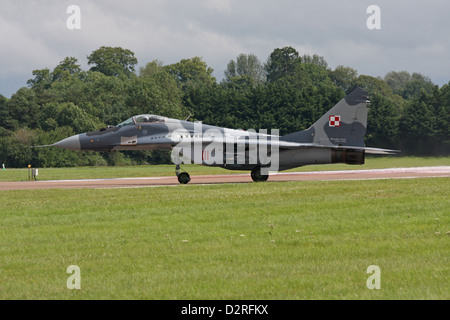 MiG-29A 111 de 1 ELT, armée de l'Air polonaise se prépare au décollage avant son affichage à l'RIAT 2012 Banque D'Images