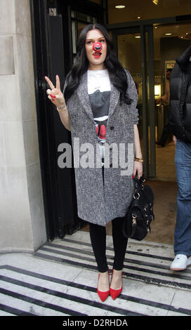 London, UK.31 janvier 2013. La chanteuse britannique Jessie J vu quitter la BBC Radio 2 studios Banque D'Images