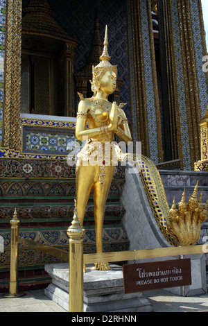 Kinnaris vu au Grand Palace, Bangkok, Thaïlande Banque D'Images