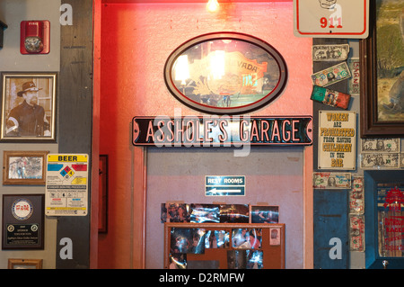 USA, Nevada. Silver Dollar Saloon, Virginia City, Nevada. Banque D'Images