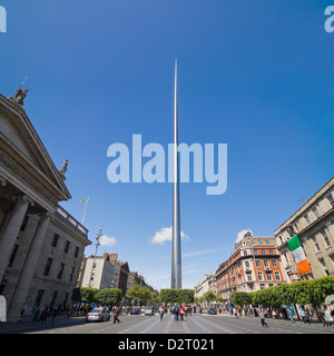 Square (2 photo) Paysage d'O'Connell street, la route principale de Dublin, et le Spire de Dublin sur une journée ensoleillée Banque D'Images