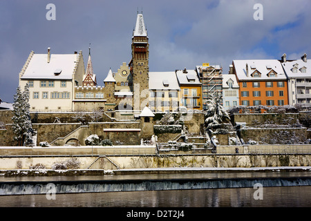 Ville historique Bremgarten sur la rivière Reuss, en hiver, l'Argovie, Suisse Banque D'Images