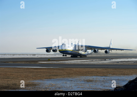 Antonov An-225 Mriya avion décolle Banque D'Images