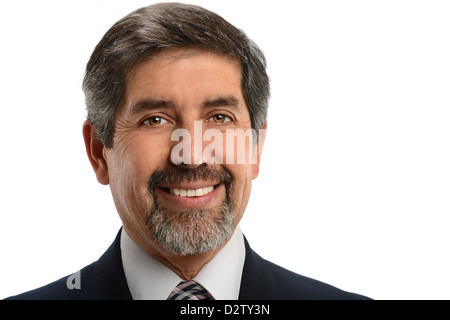 Close up portrait of Hispanic businessman smiling isolé sur fond blanc Banque D'Images