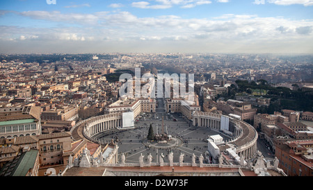 Une photo aérienne d'un toit de cathédrale St Peters,à Roma Banque D'Images